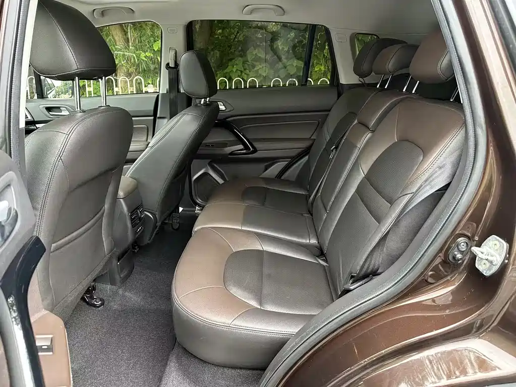 GAC Motor GS4 Hybrid 2019 — фото 10