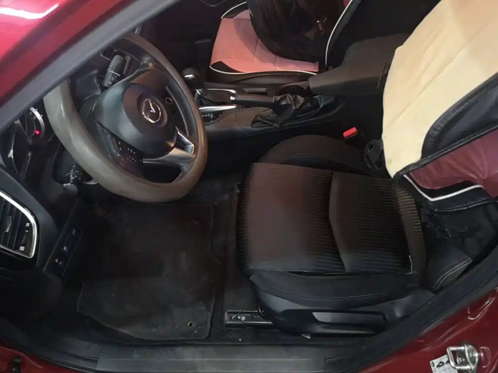 Mazda 3 Axela 2016 — фото 15