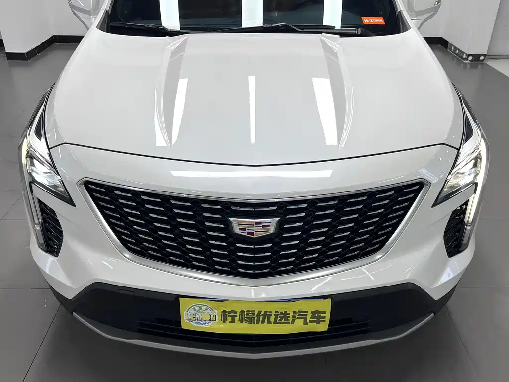 Cadillac XT4 2022 — фото 8