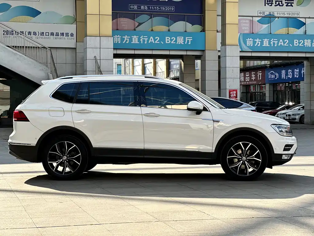 Volkswagen Tiguan L 2019 — фото 2