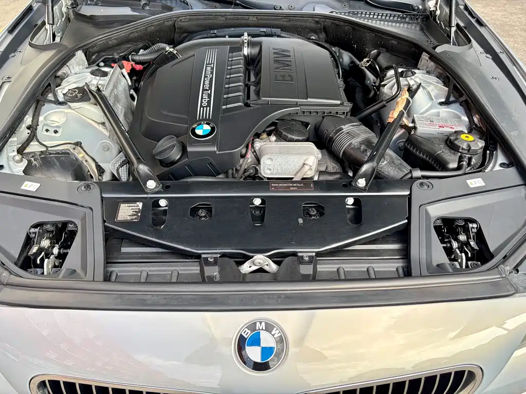 BMW 5 Series 2013 — фото 14