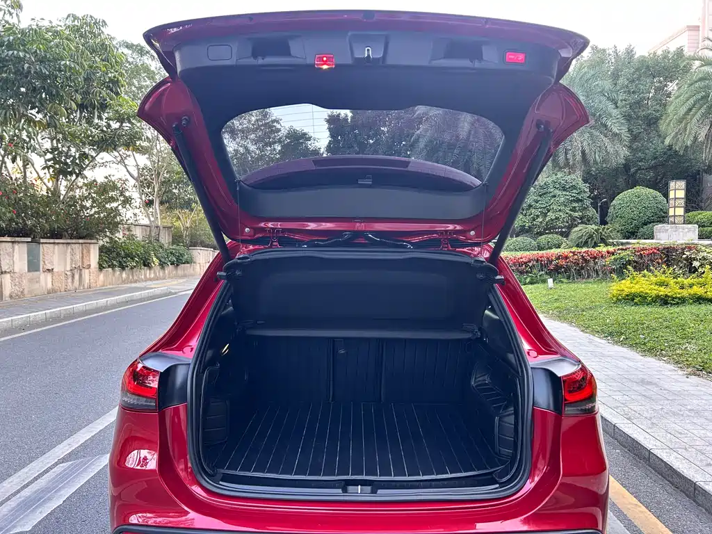 Mercedes-Benz GLA 2021 — фото 21