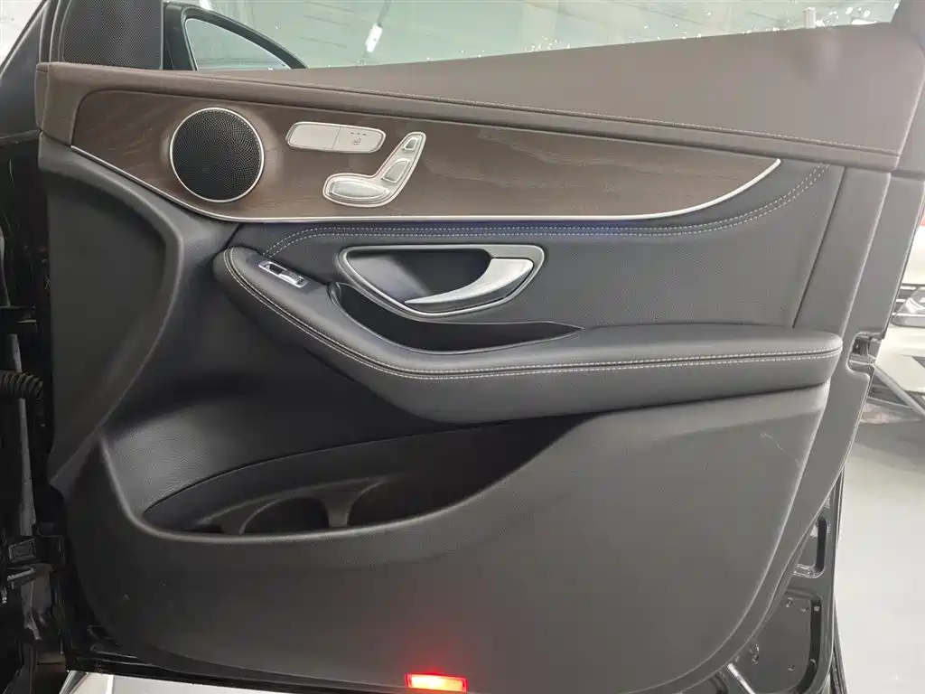 Mercedes-Benz GLC 2020 — фото 10
