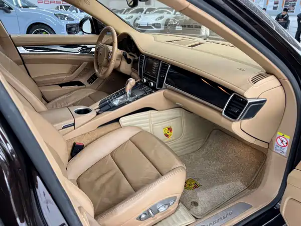 Porsche Panamera 2014