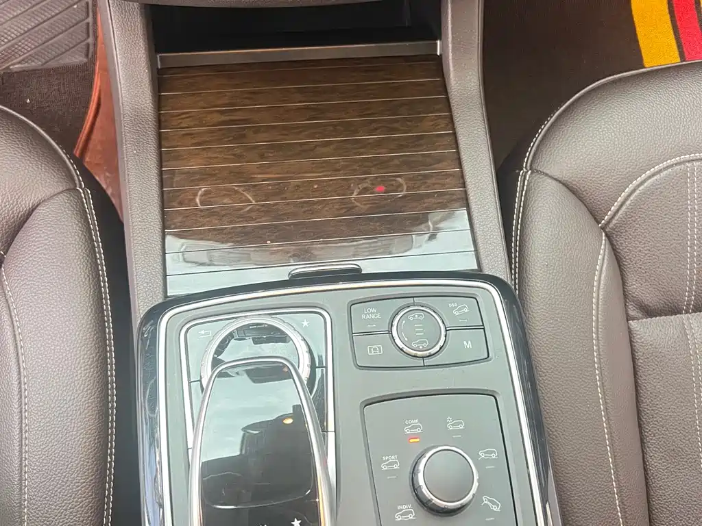 Mercedes-Benz GLS 2018 — фото 26