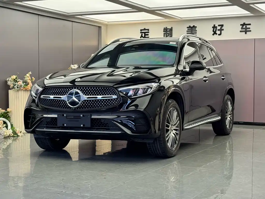 Mercedes-Benz GLC 2025