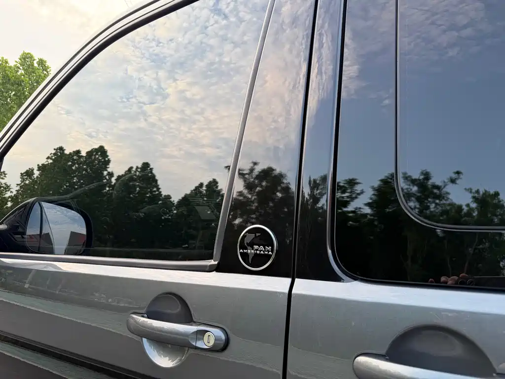 Volkswagen Multivan 2018 — фото 26