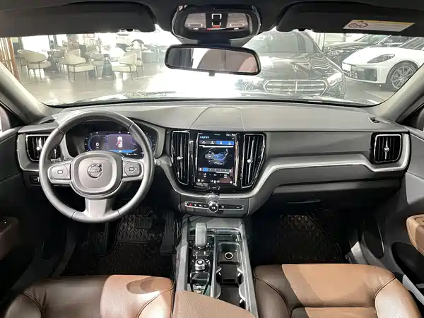 Volvo XC60 2021
