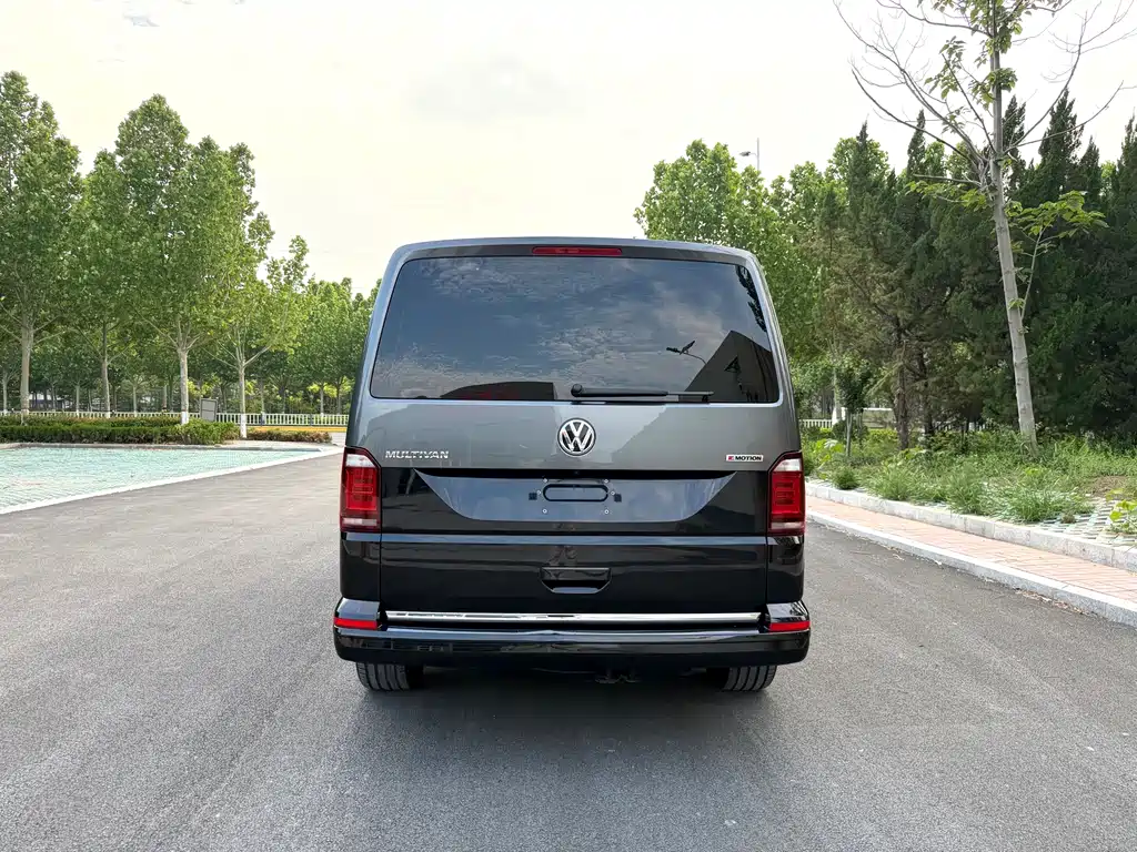 Volkswagen Multivan 2018 — фото 6