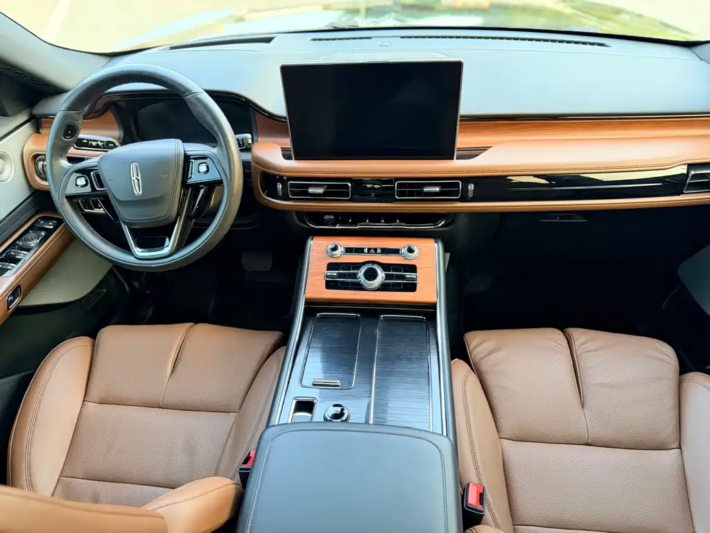 Lincoln Aviator 2021 — фото 13