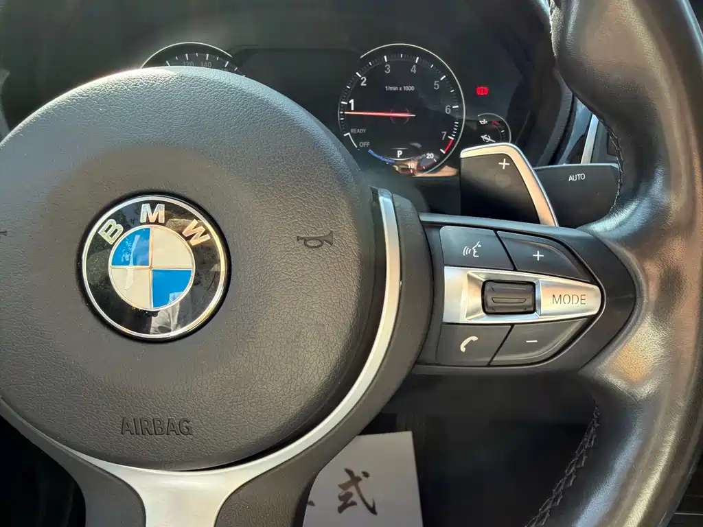 BMW 3 Series 2019 — фото 17