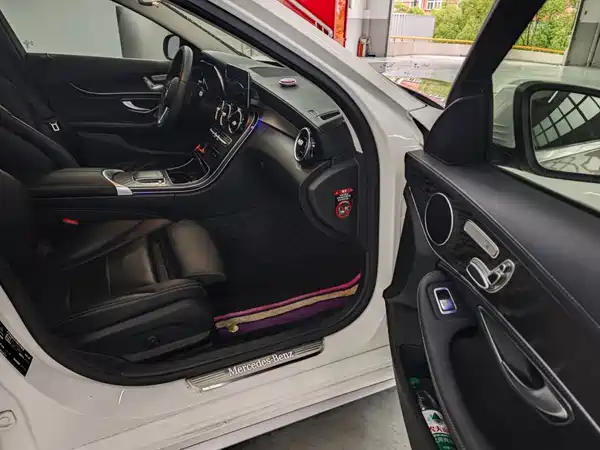 Mercedes-Benz C-Class 2019