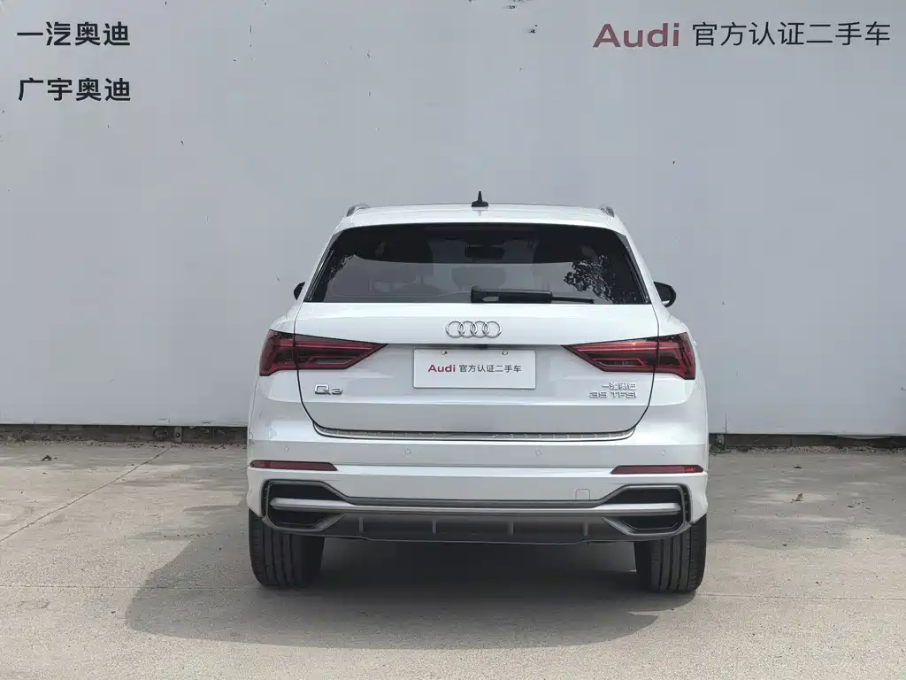 Audi Q3 2021 — фото 2