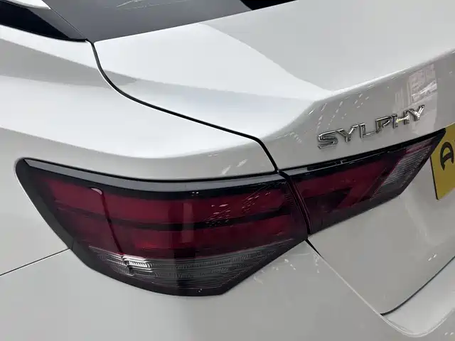 Nissan Sylphy 2023 — фото 17