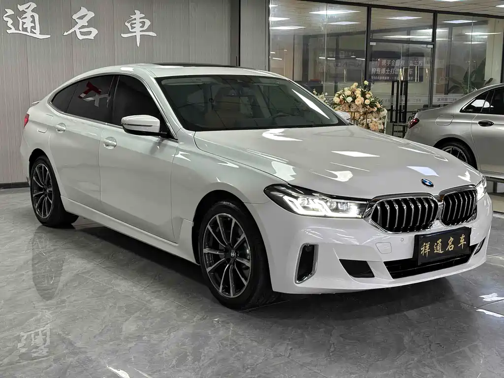 BMW 6 Series GT 2023 — фото 2