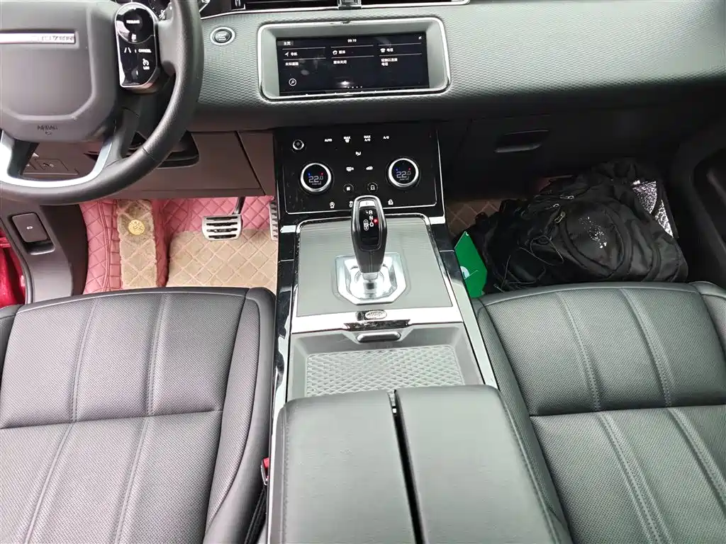 Land Rover Evoque 2021 — фото 10