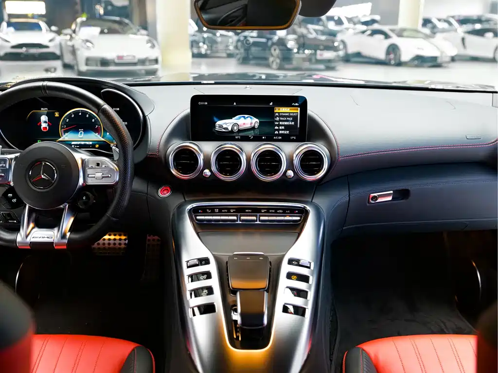 Mercedes-Benz AMG GT 2021 — фото 12
