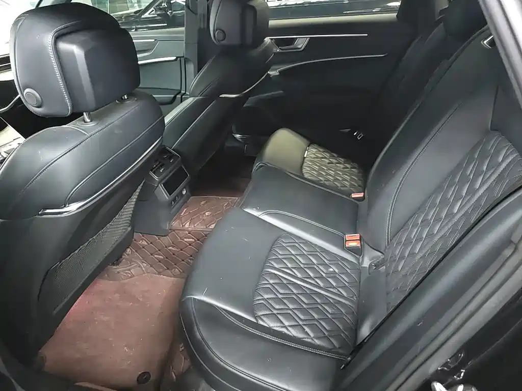 Audi A6L 2025