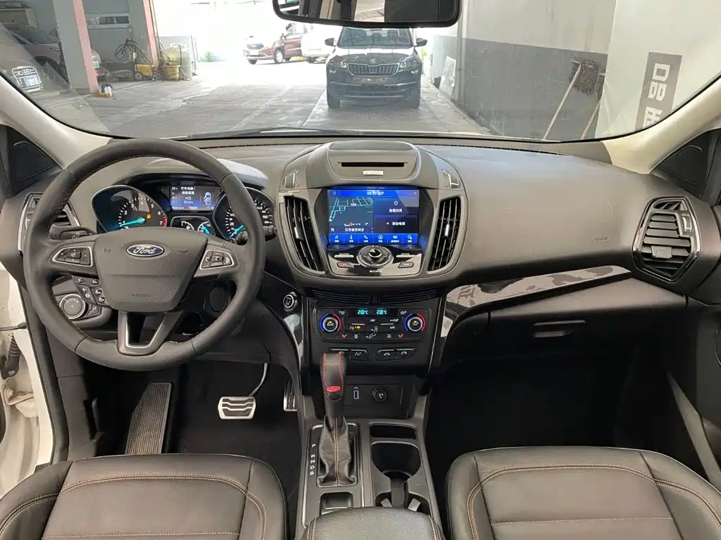 Ford Kuga 2016 — фото 8