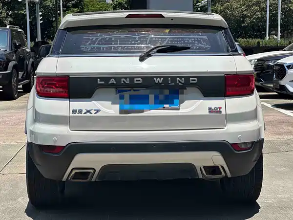 Landwind X7 2017