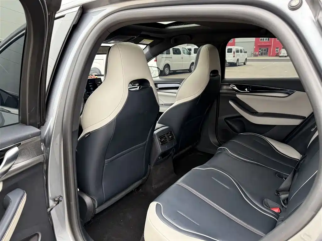 BYD Qin PLUS 2023 — фото 13