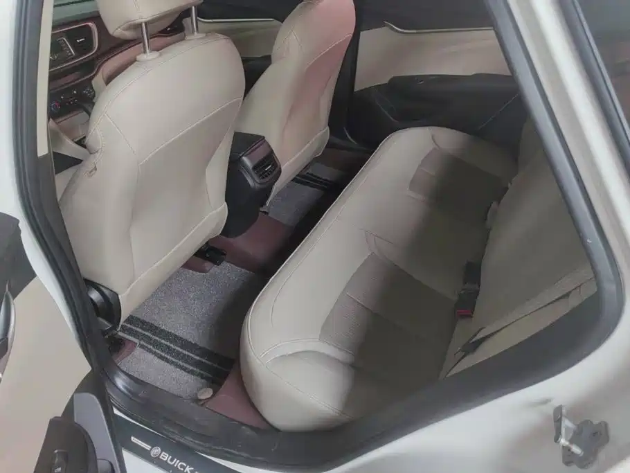 Buick Excelle GT 2017 — фото 11