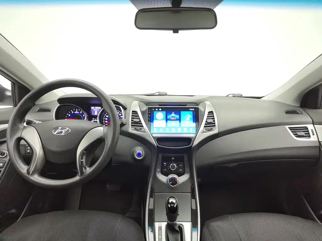 Hyundai Elantra 2014