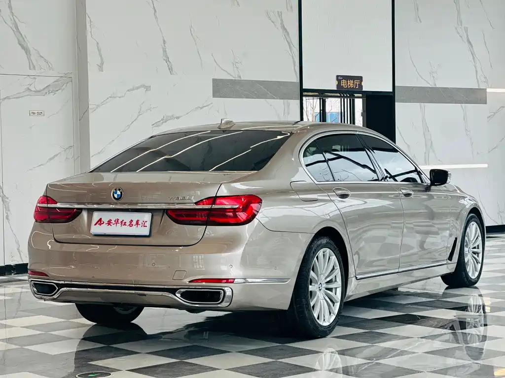 BMW 7 Series 2018 — фото 5