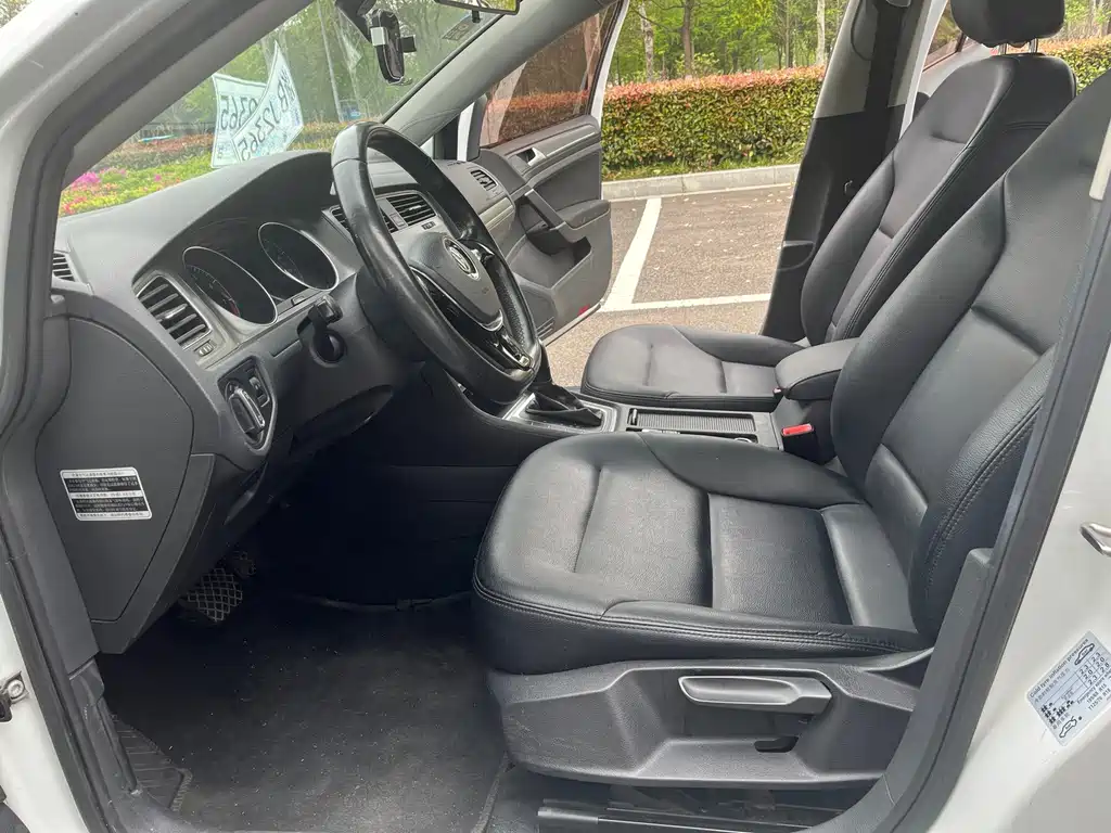 Volkswagen Golf 2016