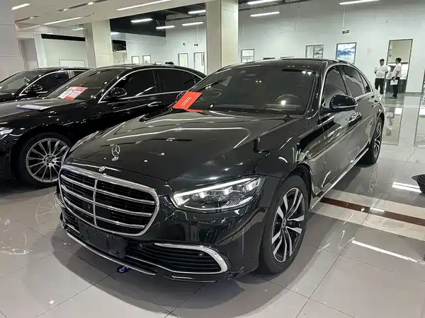 Mercedes-Benz S-Class 2024