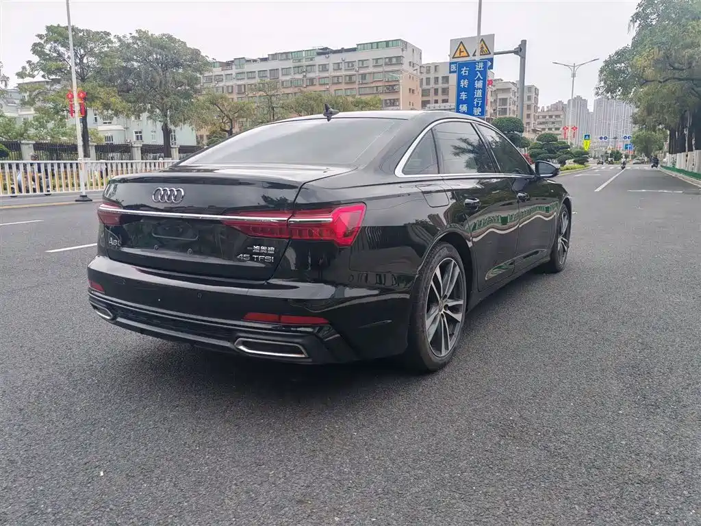 Audi A6L 2021 — фото 4