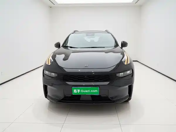 Lynk & Co 01 2023