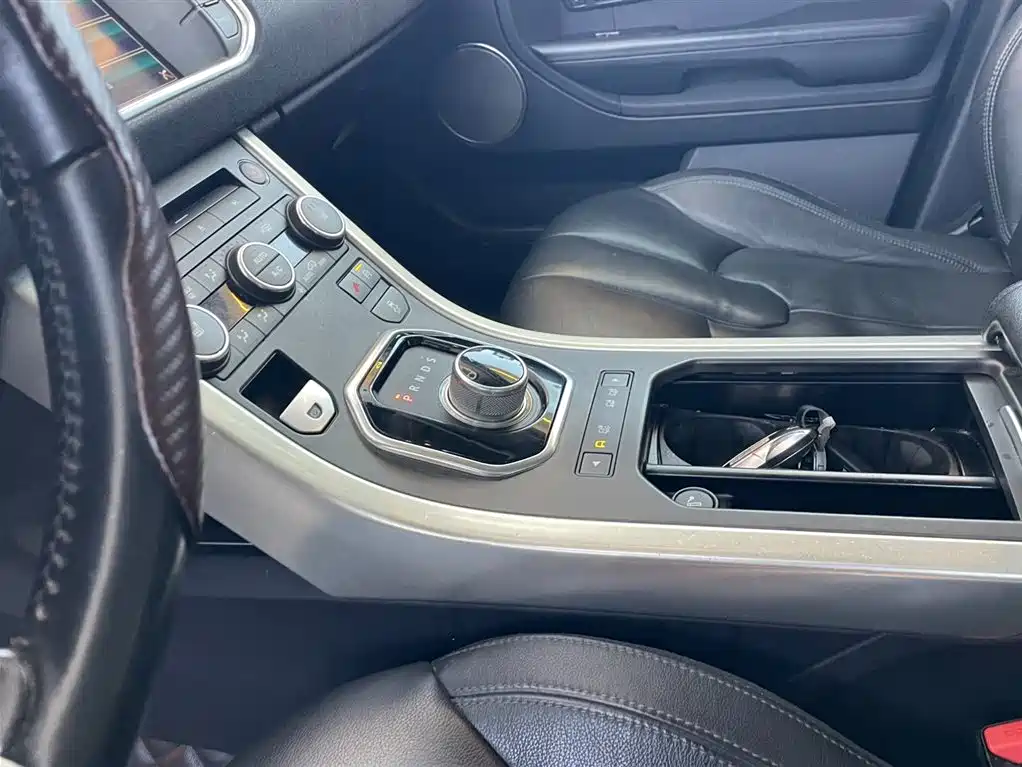 Land Rover Evoque 2016 — фото 13