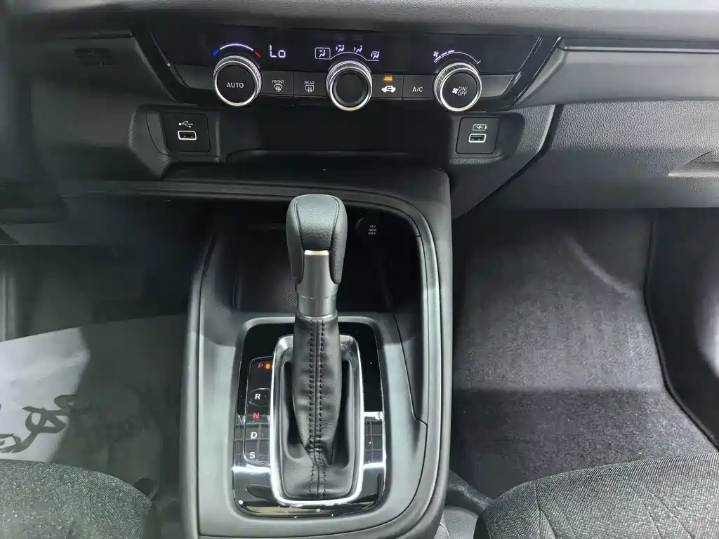 Honda Vezel 2023 — фото 10