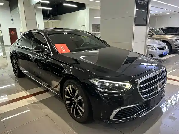 Mercedes-Benz S-Class 2024
