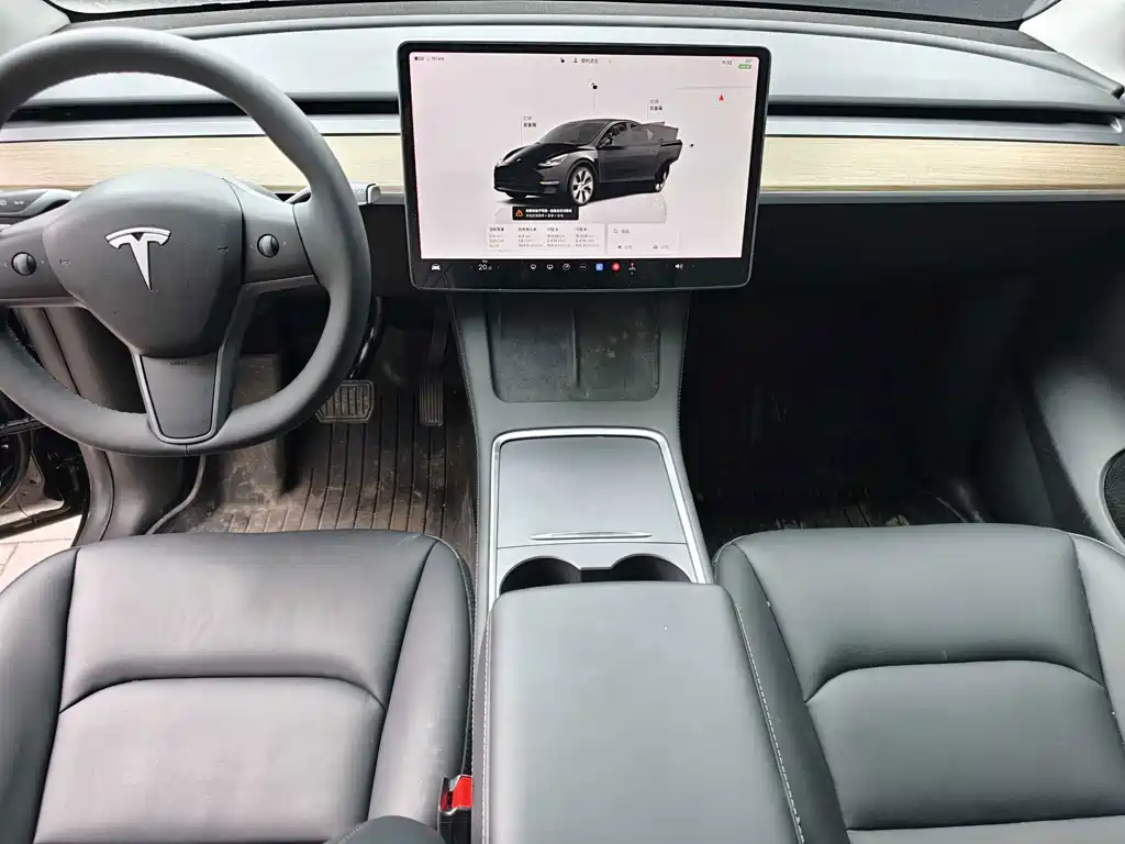 Tesla Model Y 2023 — фото 5