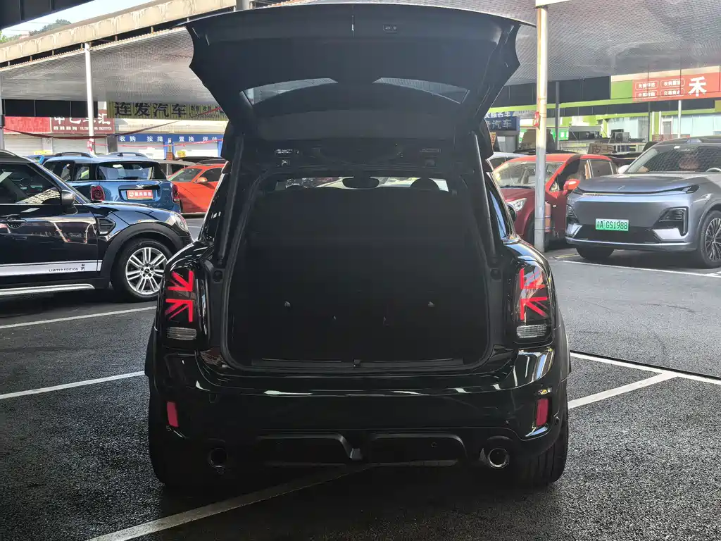 MINI JCW COUNTRYMAN 2019 — фото 11