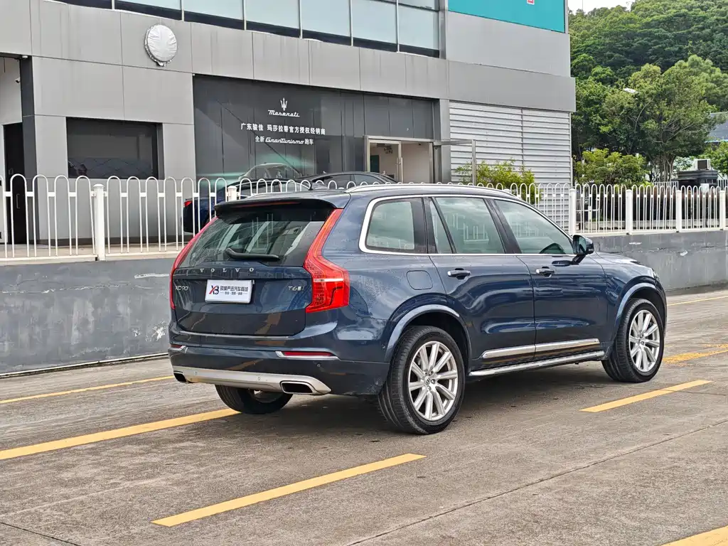 Volvo XC90 2019 — фото 17
