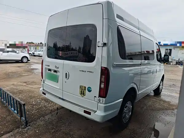 Maxus V80 2025