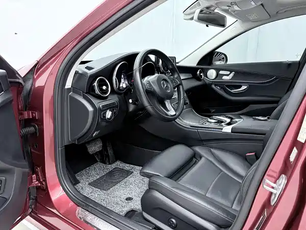 Mercedes-Benz C-Class 2018