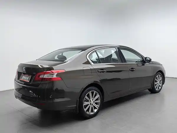 Peugeot 408 2016