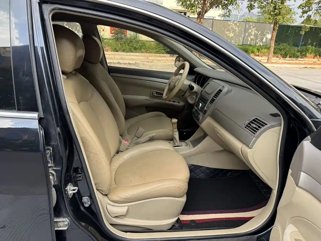 Nissan Sylphy 2015