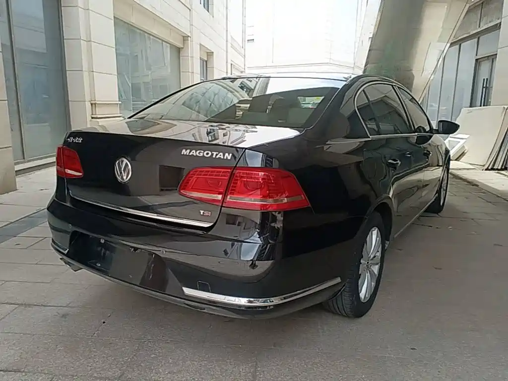 Volkswagen Magotan 2015