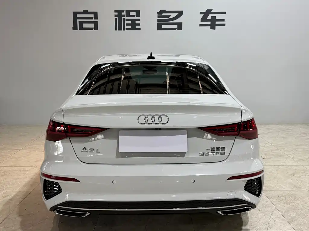 Audi A3 2023 — фото 5