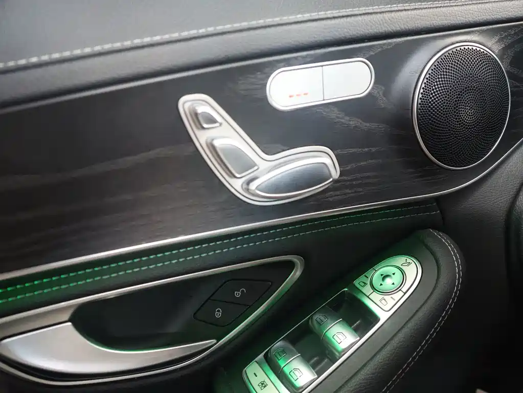 Mercedes-Benz C-Class 2020 — фото 15