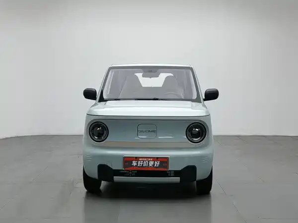 Geely Galaxy Panda 2023