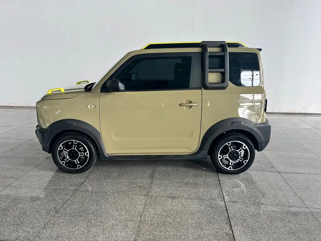 Geely Galaxy Panda 2023