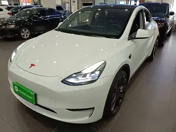 Tesla Model Y 2023