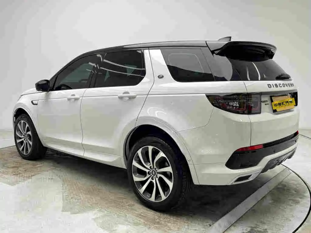 Land Rover Discovery Sport 2023 — фото 4