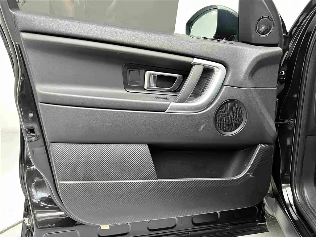 Land Rover Discovery Sport 2016 — фото 13